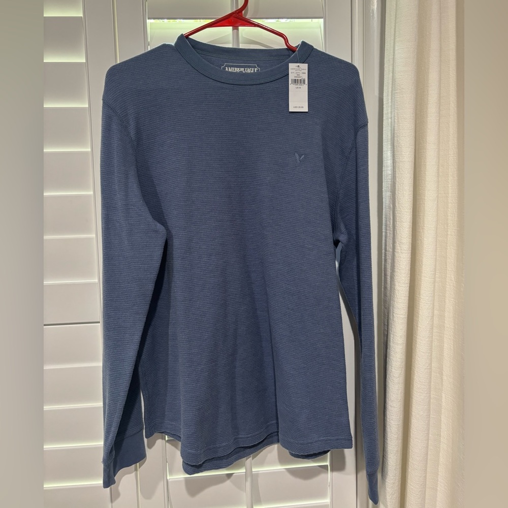 American Eagle Long Sleeve